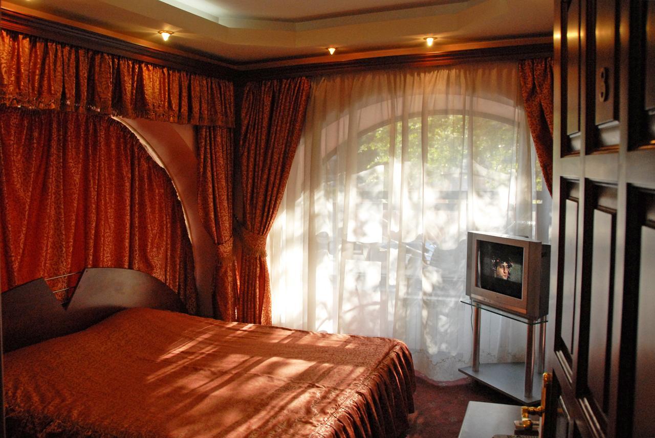 Praha Hotel Jerevan Eksteriør bilde